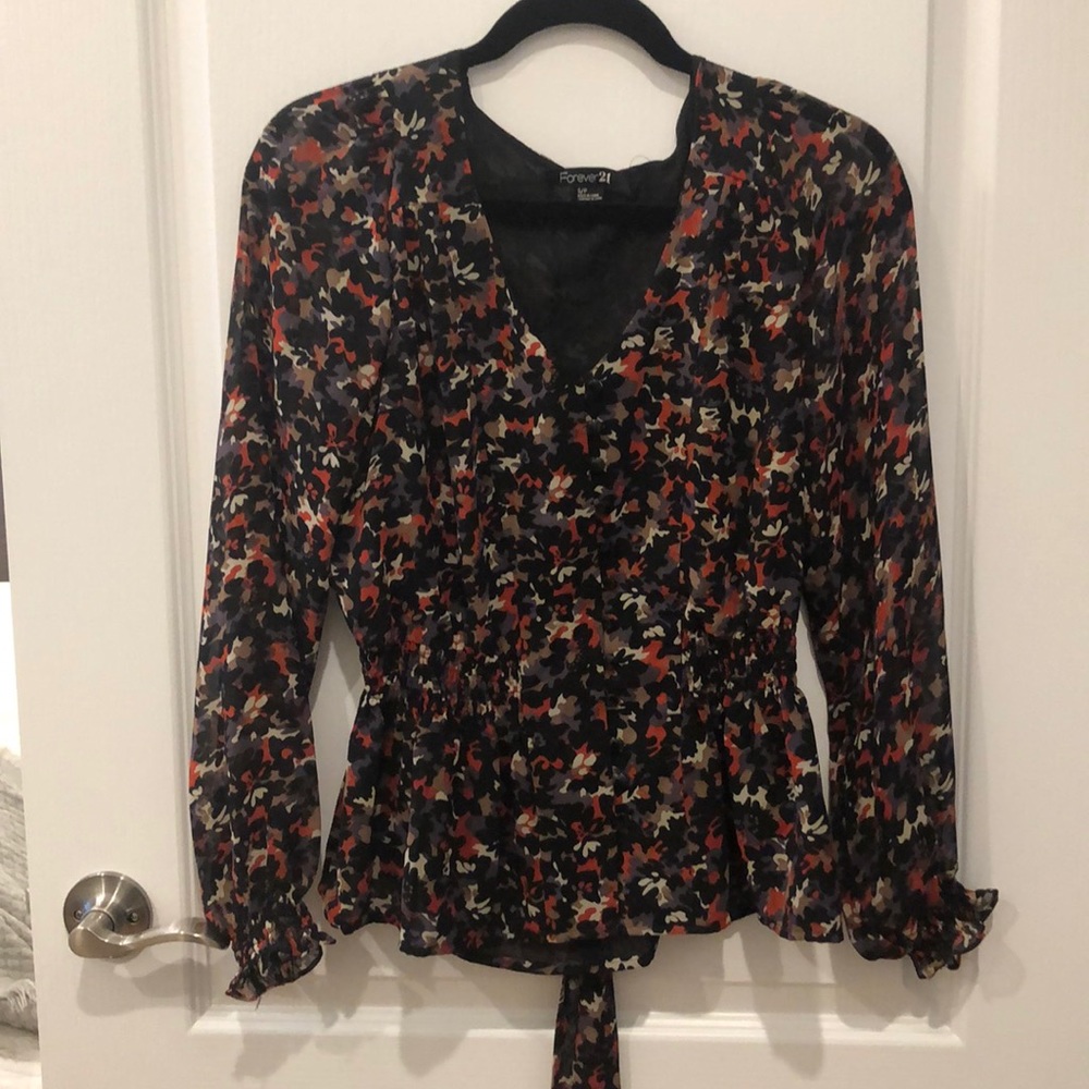Forever 21 Floral Blouse Size Small
